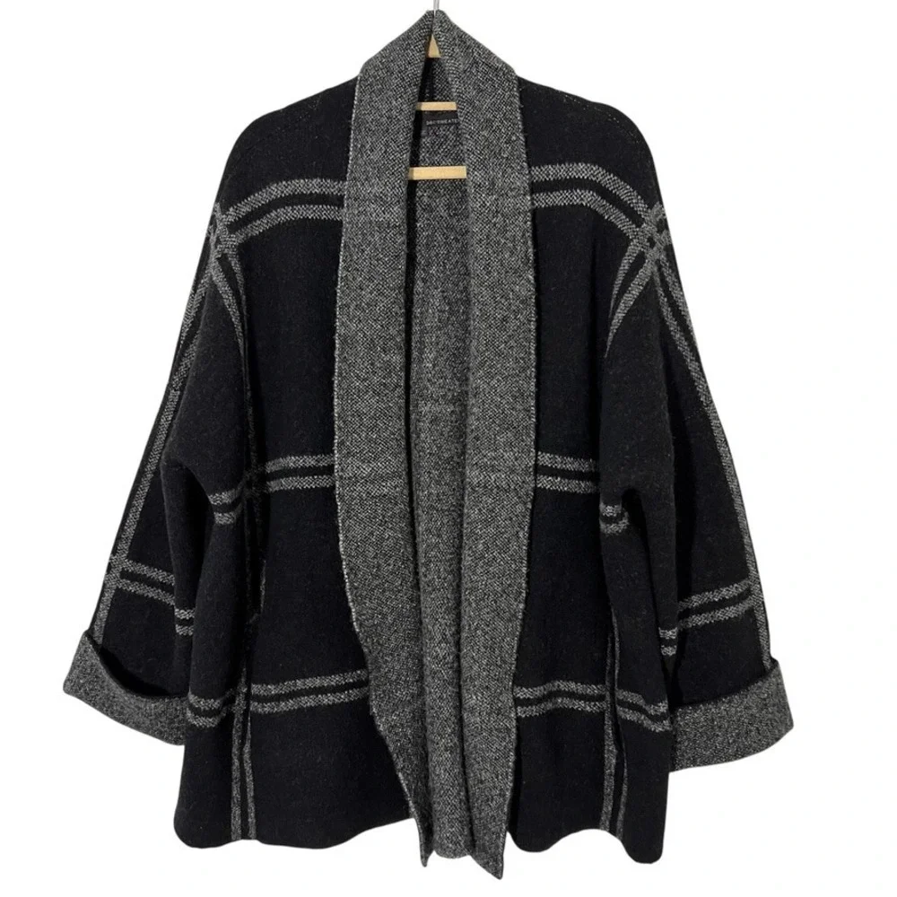 360 Sweater Blanket Cardigan Womens M Black Wool Yak Plaid Open Front‎ Oversized